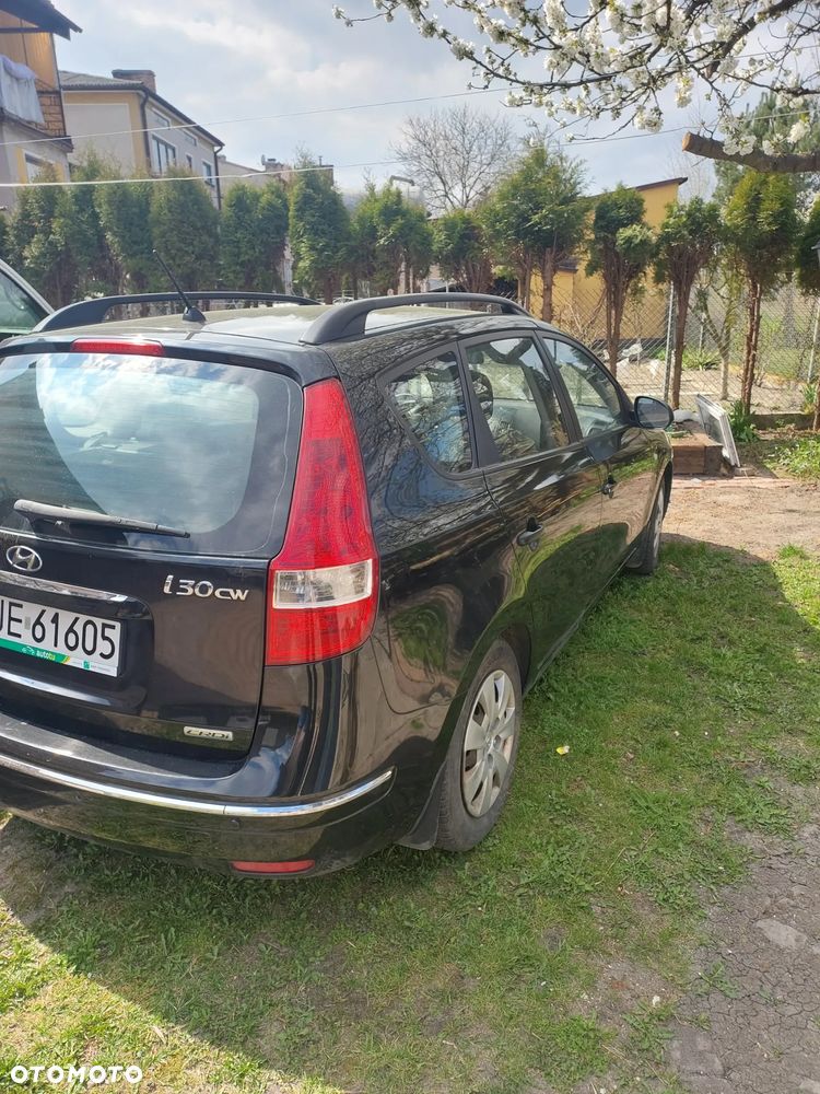 Hyundai i30 1.6 CRDi Base + - 11