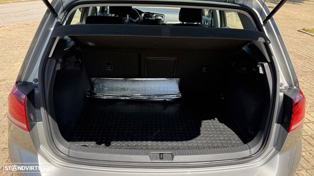 VW Golf 1.6 TDI Confortline - 5