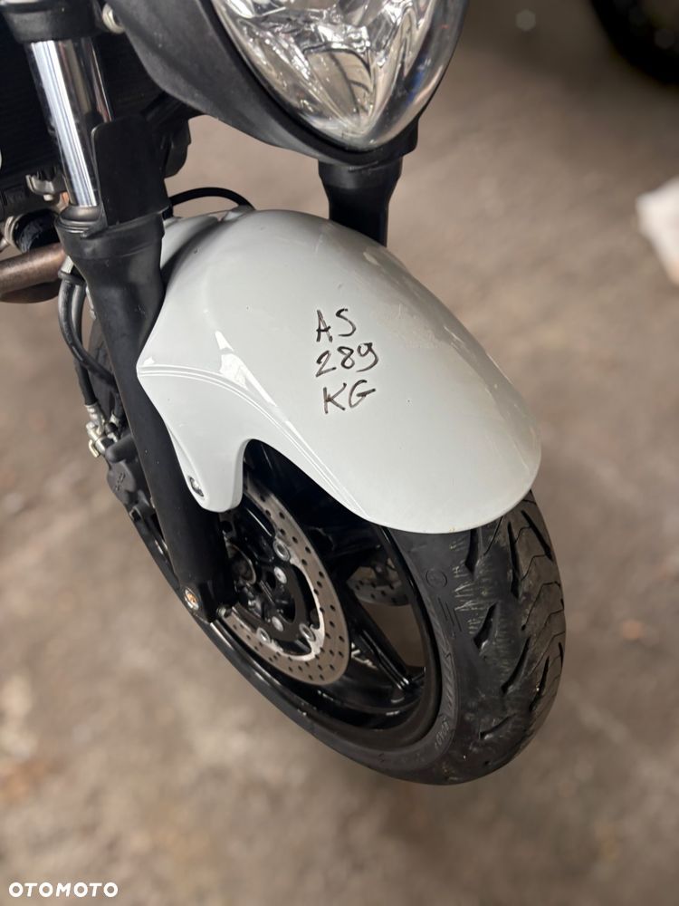Yamaha MT - 12