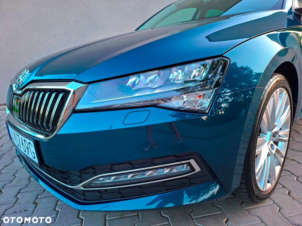 Skoda Superb 2.0 TDI DSG Premium Edition - 13