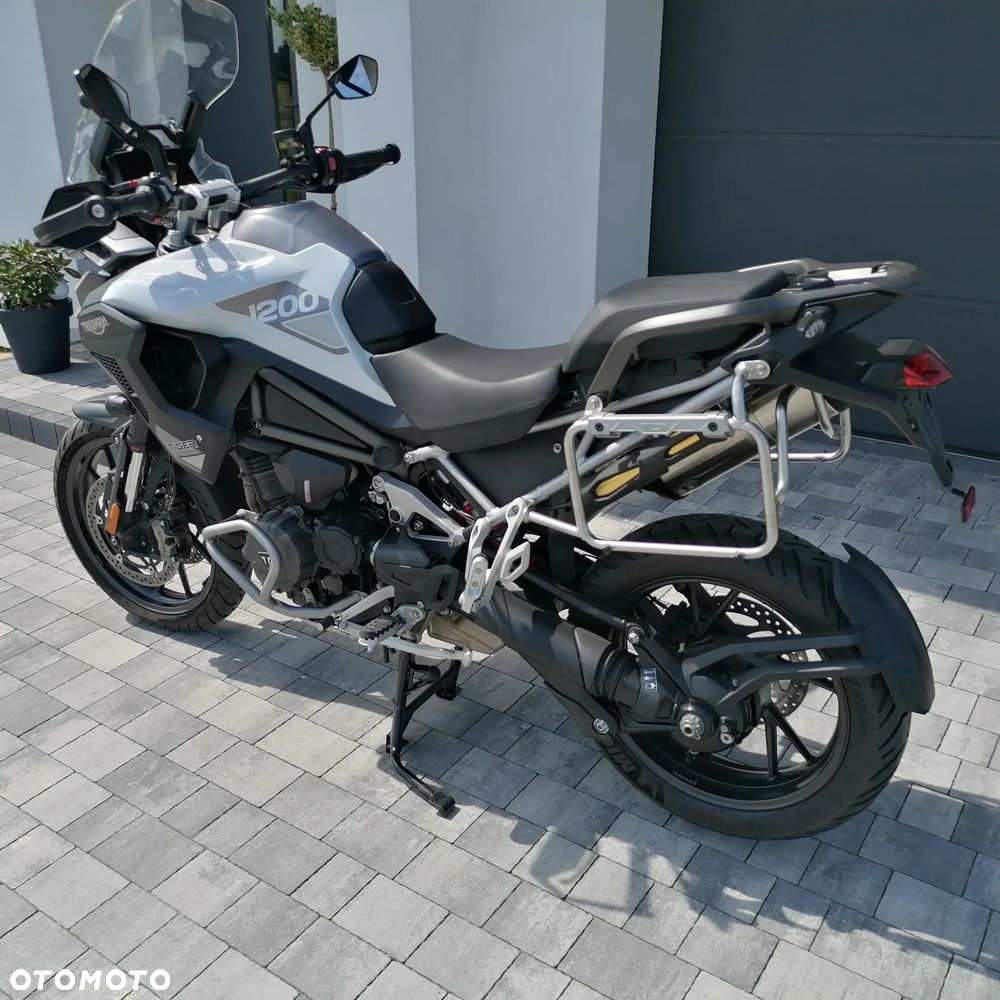 Triumph Tiger - 2