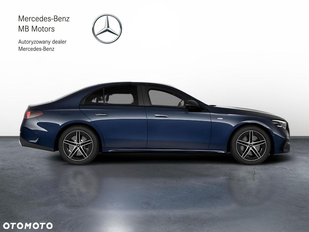 Mercedes-Benz Klasa E 300 de PHEV 4-Matic AMG 9G-Tronic - 2