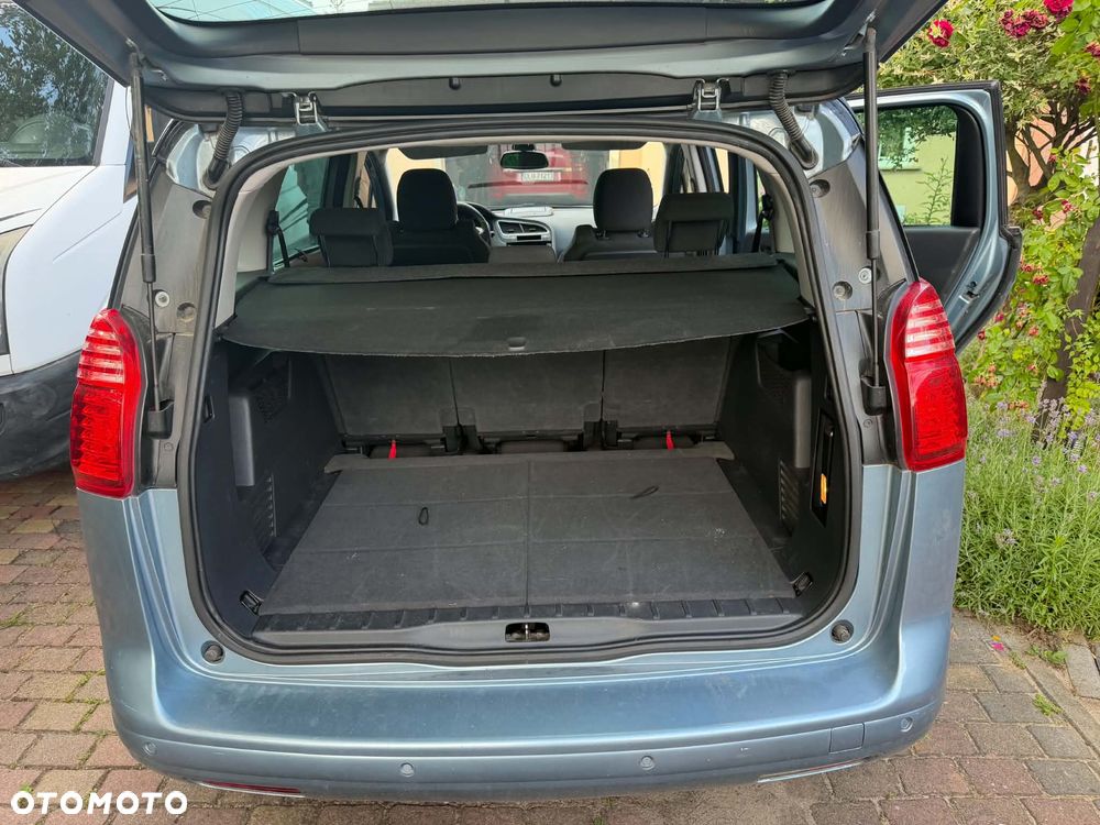 Peugeot 5008 - 5