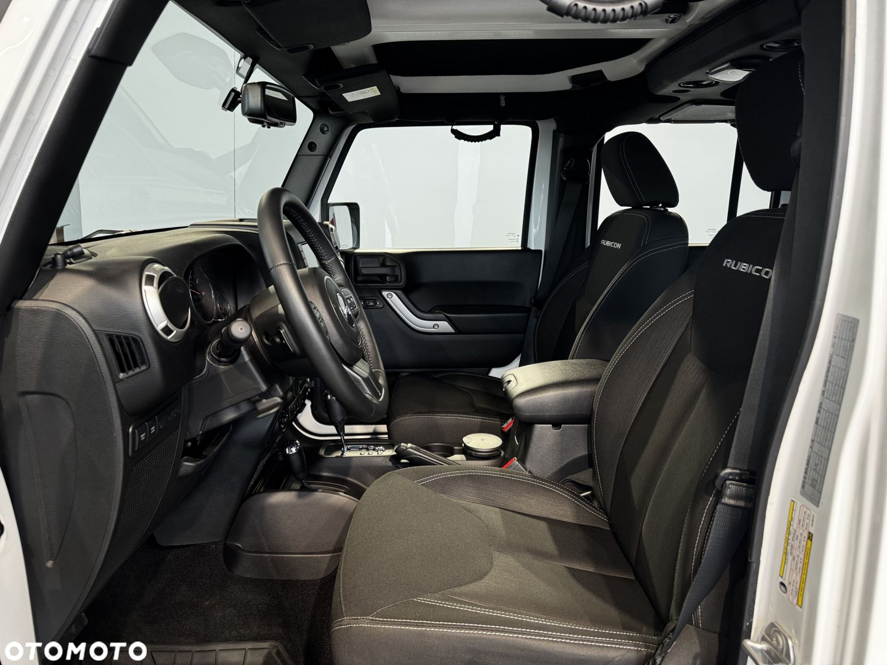 Jeep Wrangler - 16