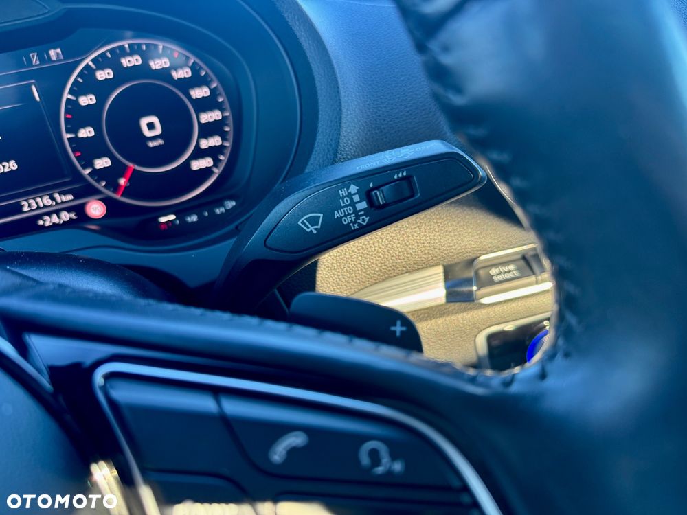 Audi A3 Sportback 2.0 TDI (clean diesel) quattro S tronic S line Sportpaket - 32