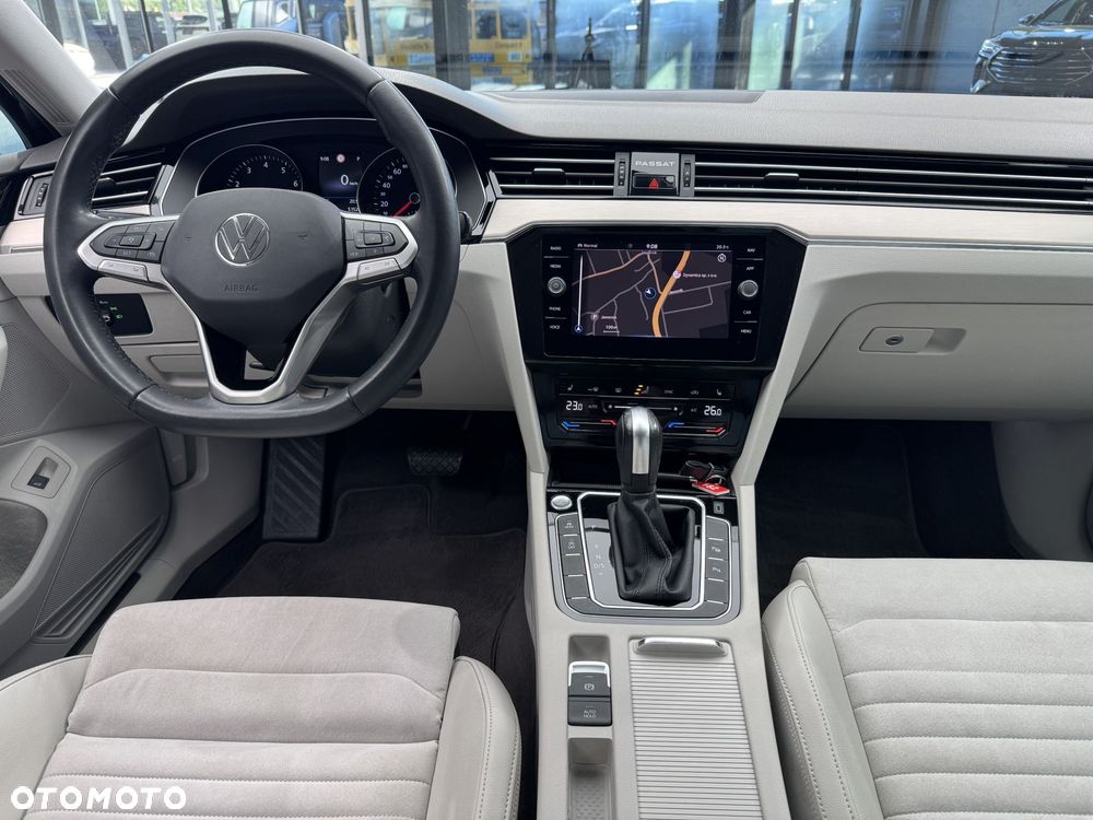 Volkswagen Passat 2.0 TSI Elegance DSG - 16