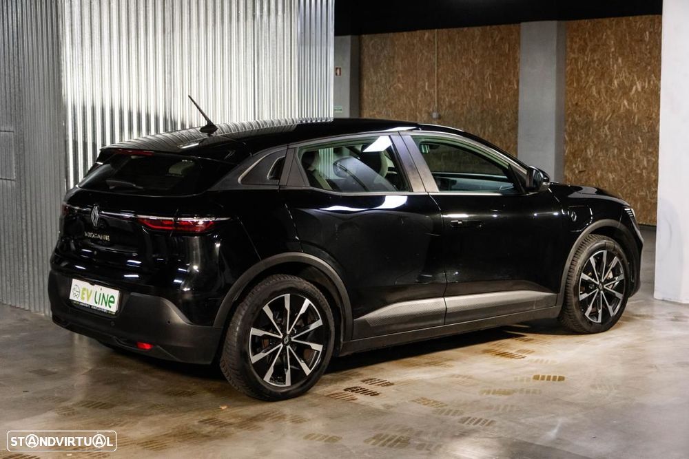 Renault Mégane E-Tech - 8