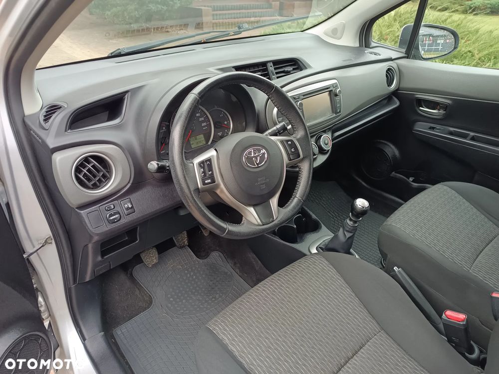 Toyota Yaris 1.33 Dynamic - 7