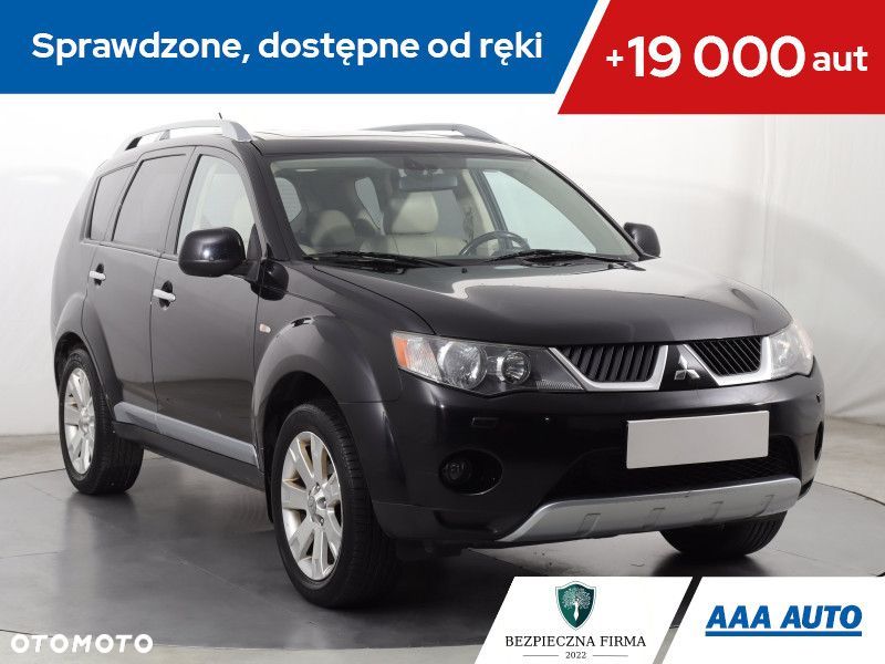 Mitsubishi Outlander - 1
