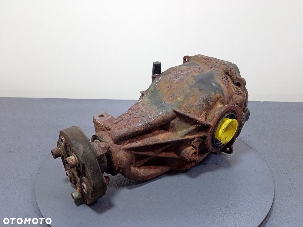 MERCEDES C W203 2.5 V6 MOST TYLNY DYFER 3.27 - 2