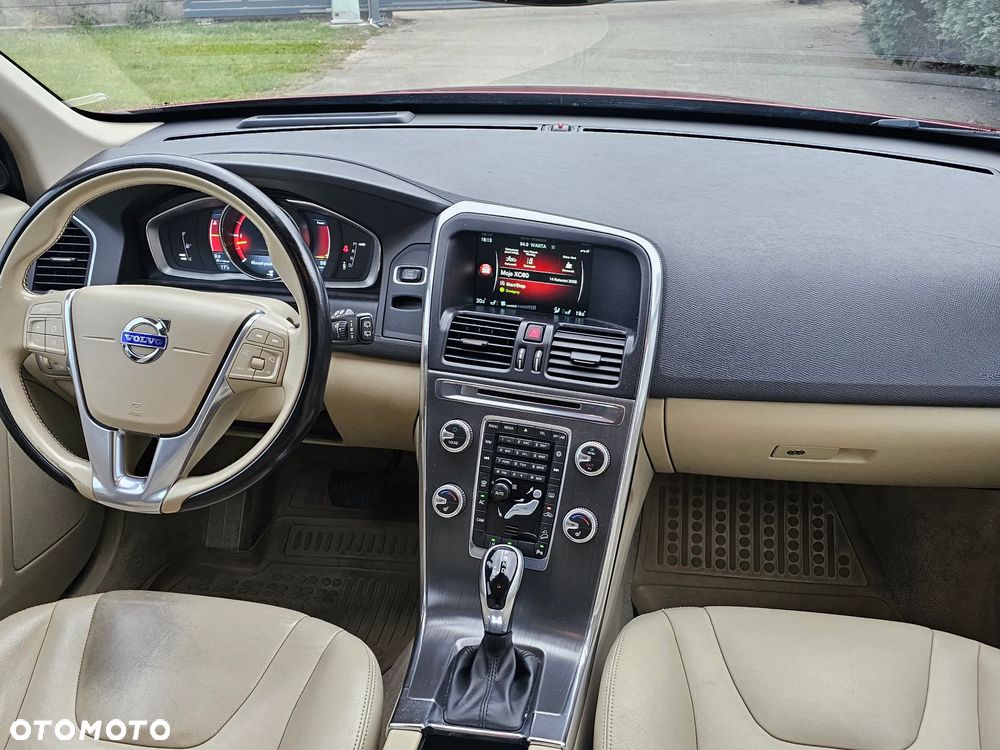 Volvo XC 60 D4 AWD Summum - 17