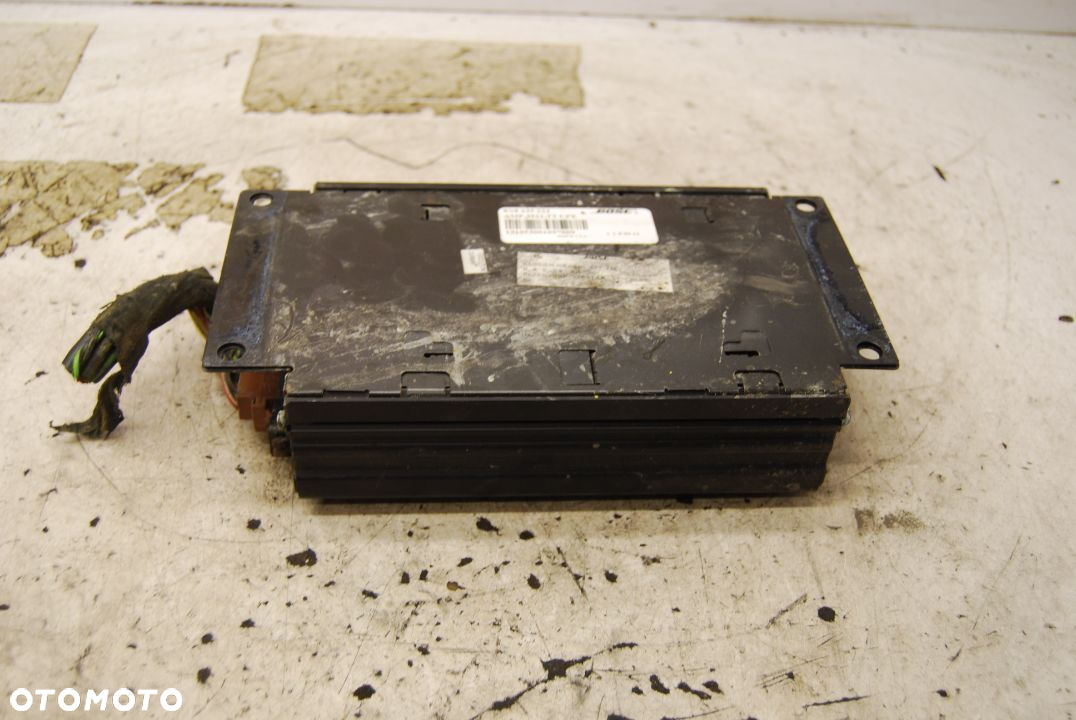 WZMACNIACZ FABRYCZNY BOSE 8N8035223 AUDI TT 98-06 - 3