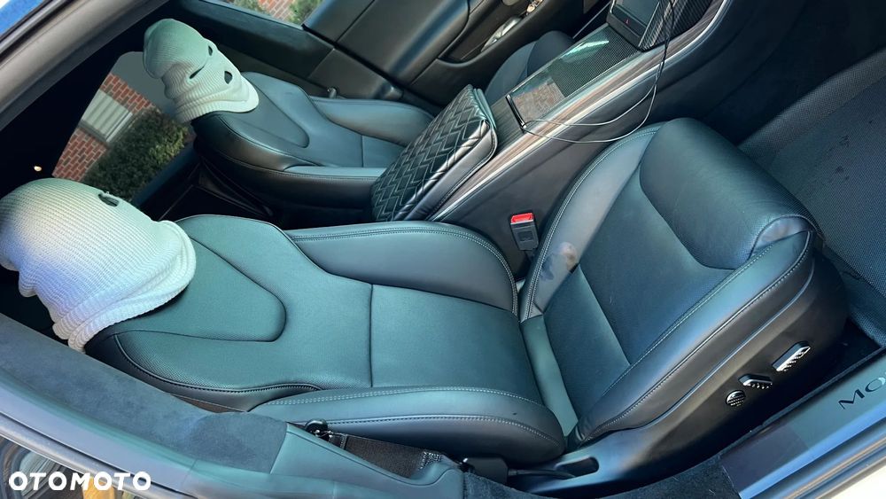 Tesla Model S Long Range - 34