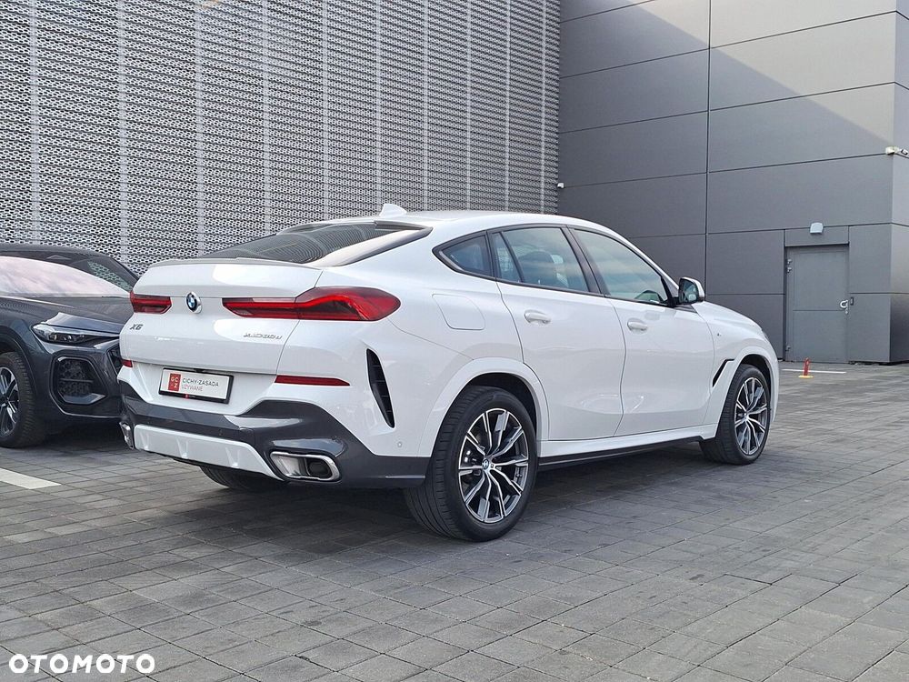 BMW X6 - 35