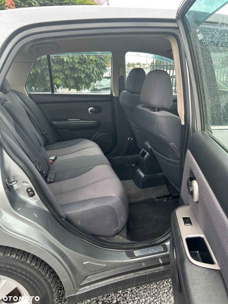 Nissan Tiida - 6