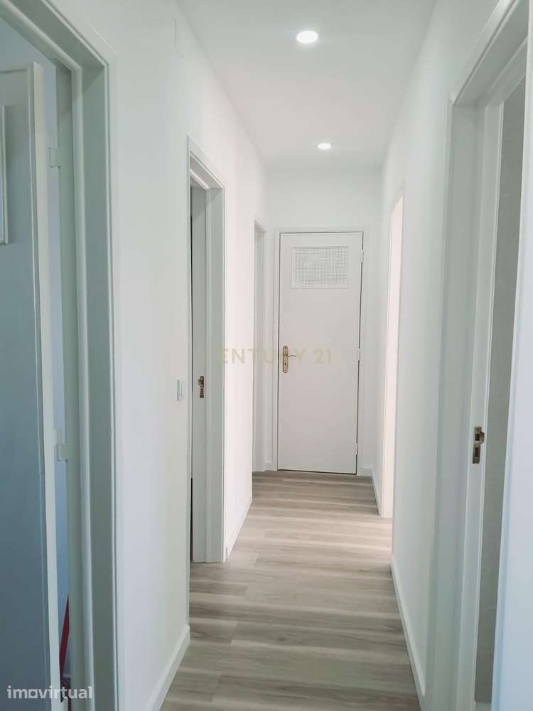 Apartamento T2 Remodelado Corroios - Grande imagem: 5/17