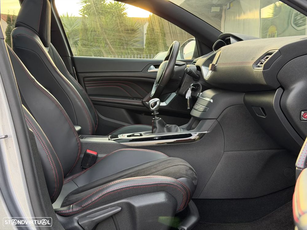 Peugeot 308 SW BlueHDi 150 Stop & Start GT-Line Edition - 13