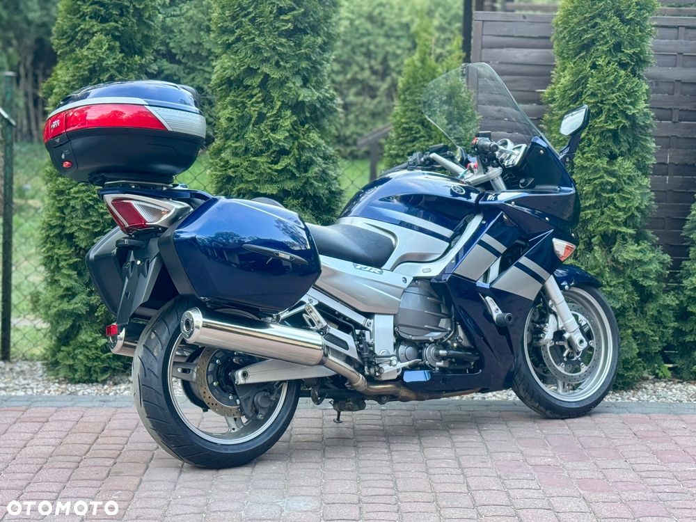 Yamaha FJR - 4