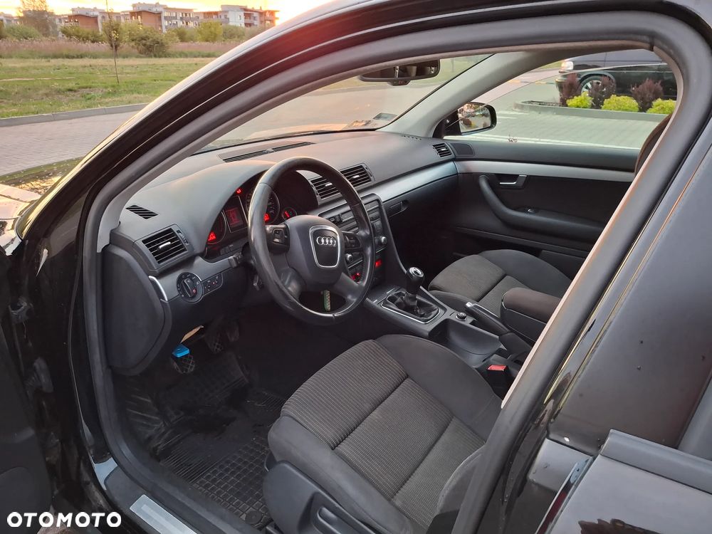 Audi A4 Avant - 4