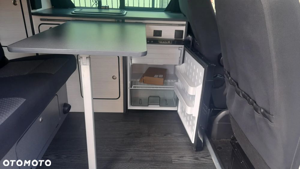 Volkswagen California - 12