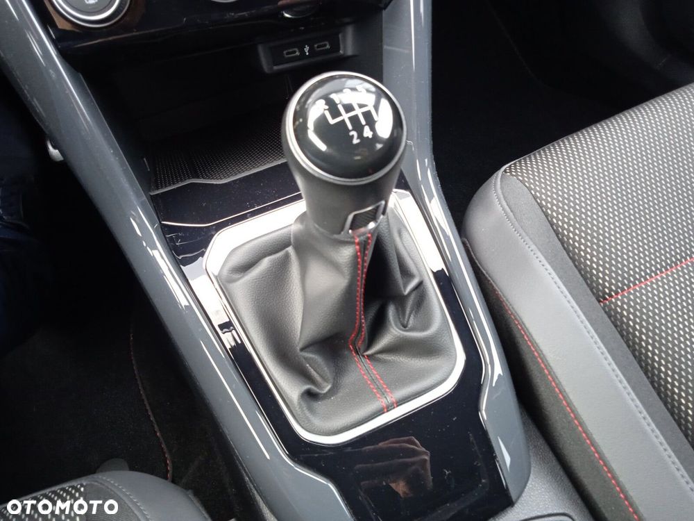 Volkswagen T-Roc 1.5 TSI ACT Premium - 22