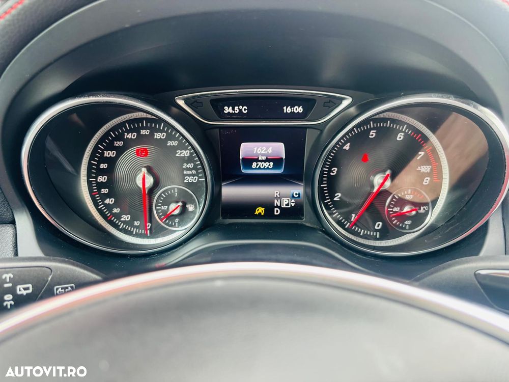 Mercedes-Benz GLA - 16