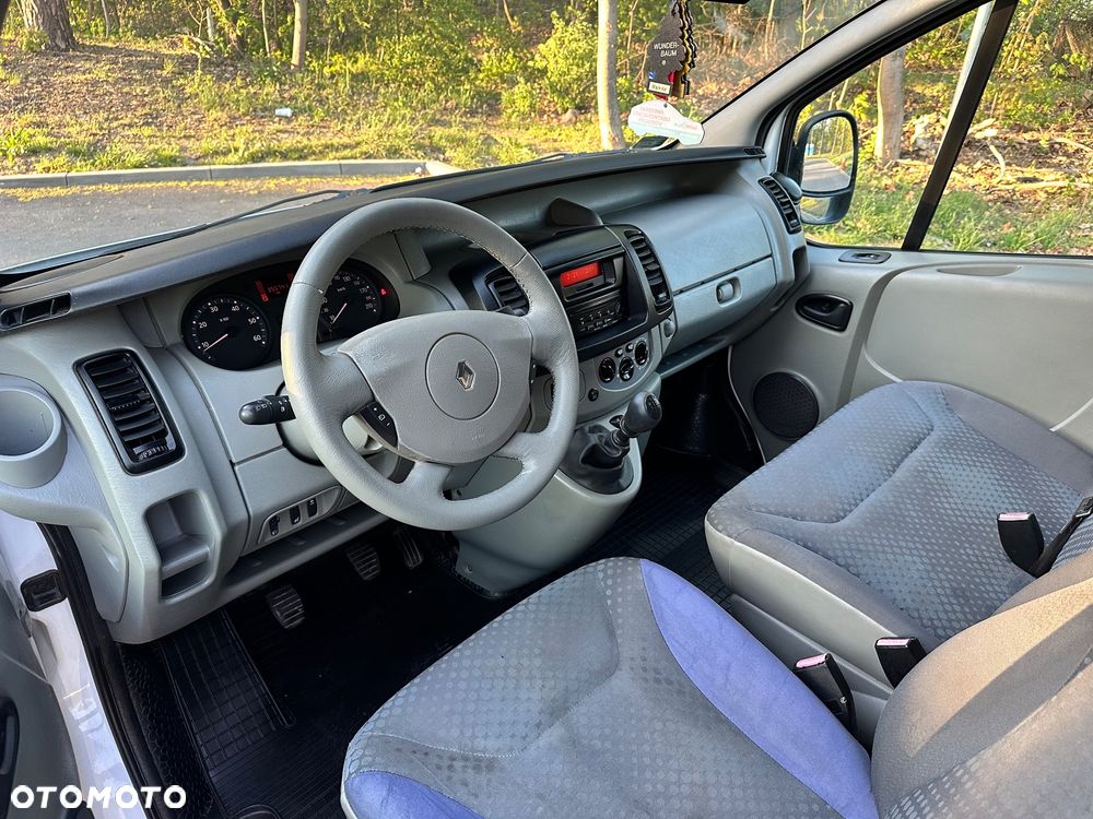 Renault Trafic - 9