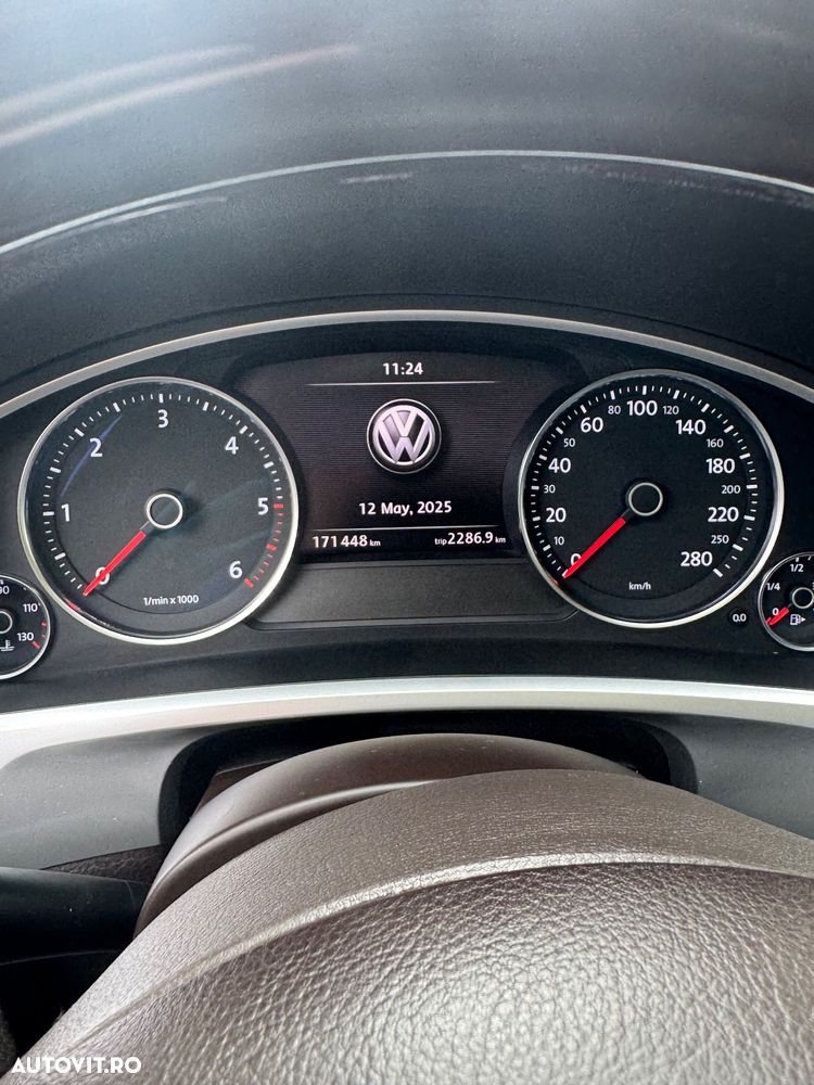 Volkswagen Touareg - 5