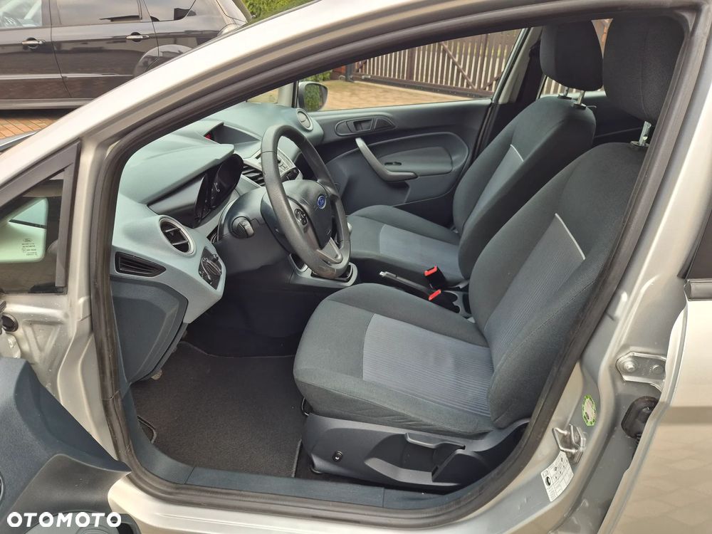 Ford Fiesta 1.25 Champions Edition - 14