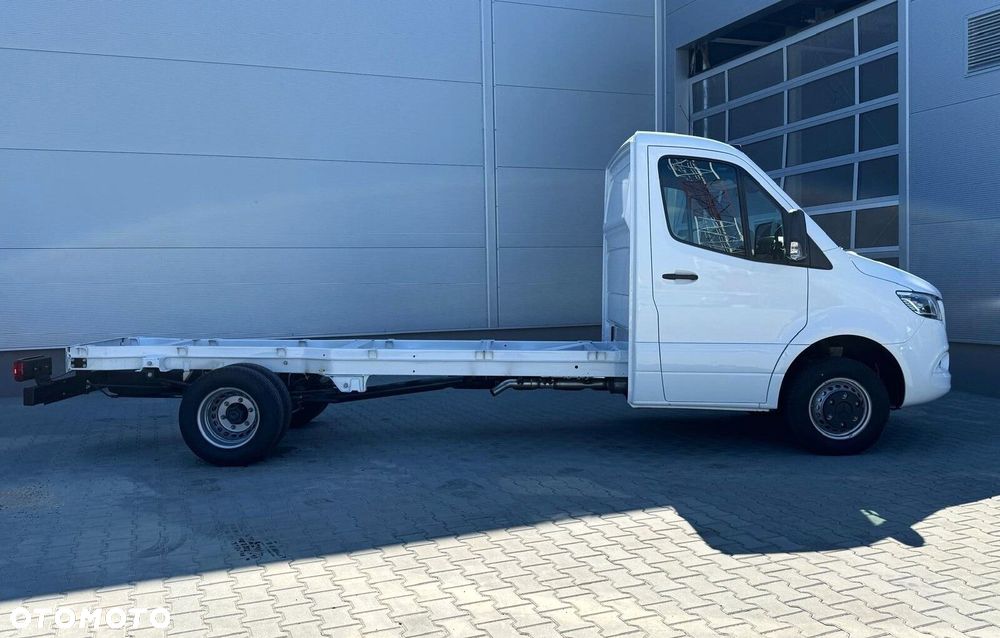 Mercedes-Benz Sprinter Podwozie 519 cdi 4325 mm. - 11
