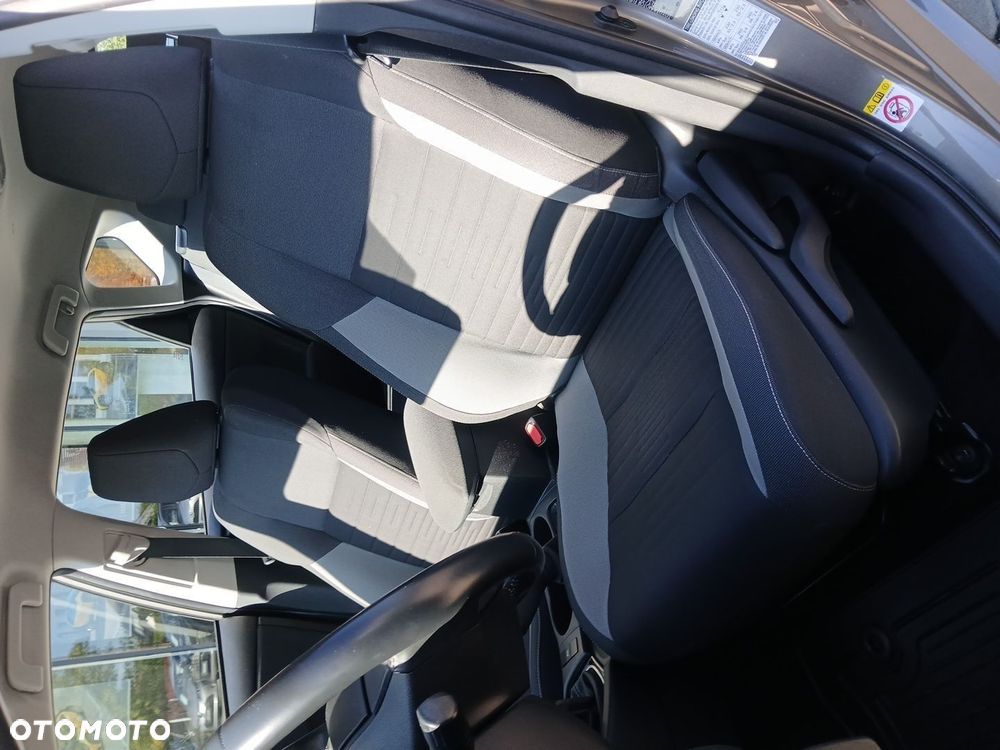 Toyota Auris - 38