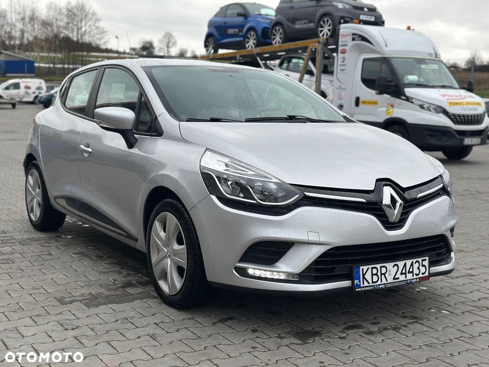 Renault Clio - 6