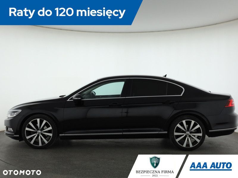 Volkswagen Passat - 4