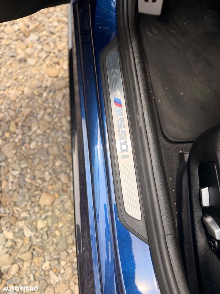 BMW Seria 5 550i xDrive AT - 22