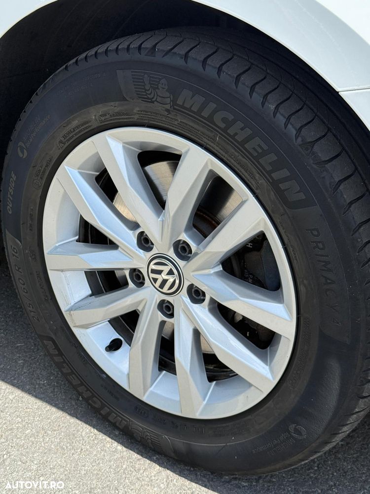 Volkswagen Passat 2.0 TDI SCR DSG Comfortline - 33