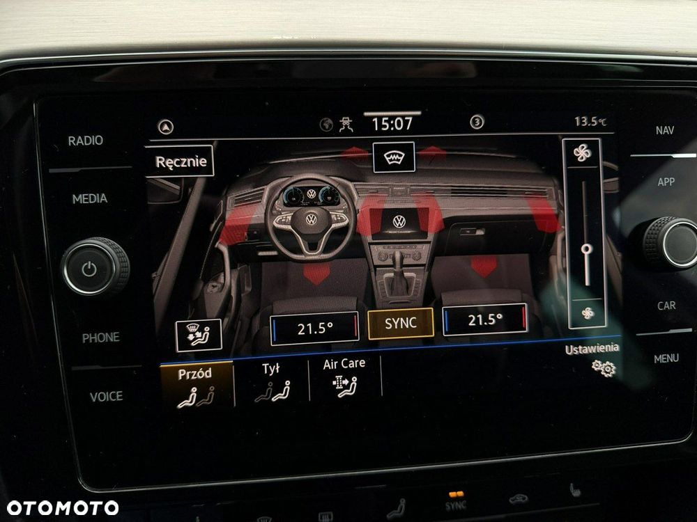 Volkswagen Passat - 24