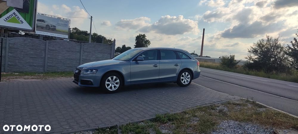 Audi A4 Avant 2.0 TFSI Attraction - 2