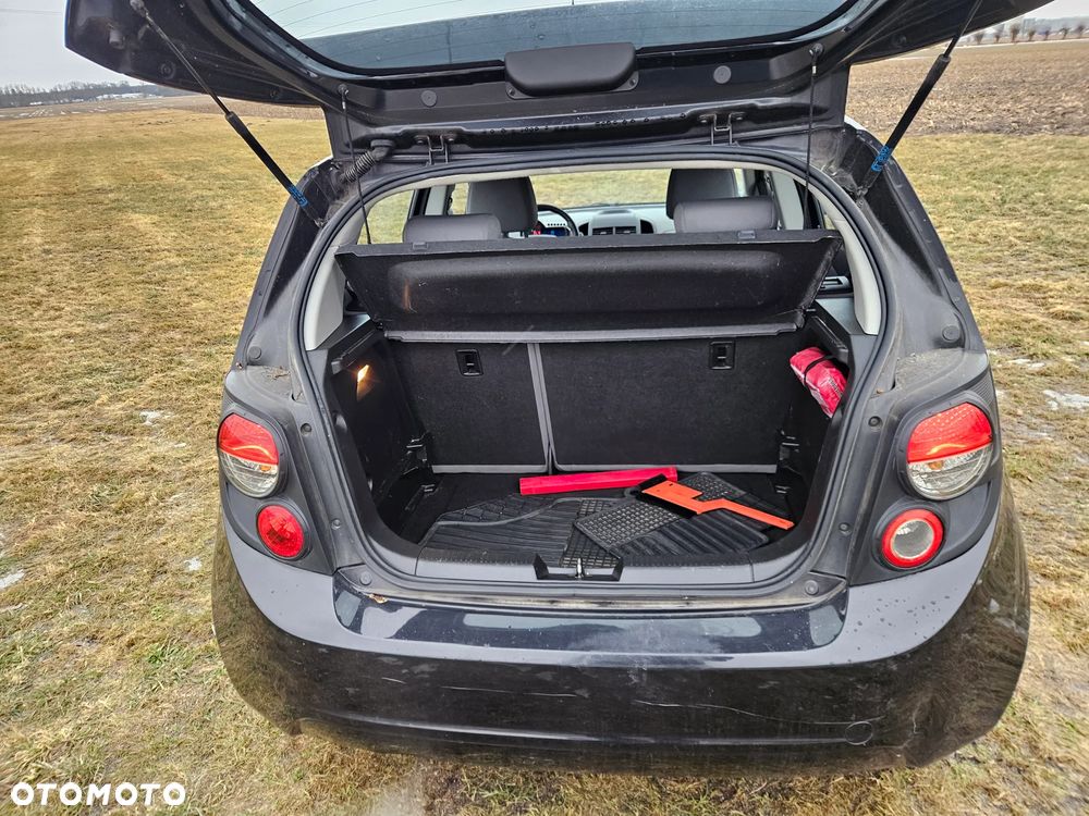 Chevrolet Aveo - 20