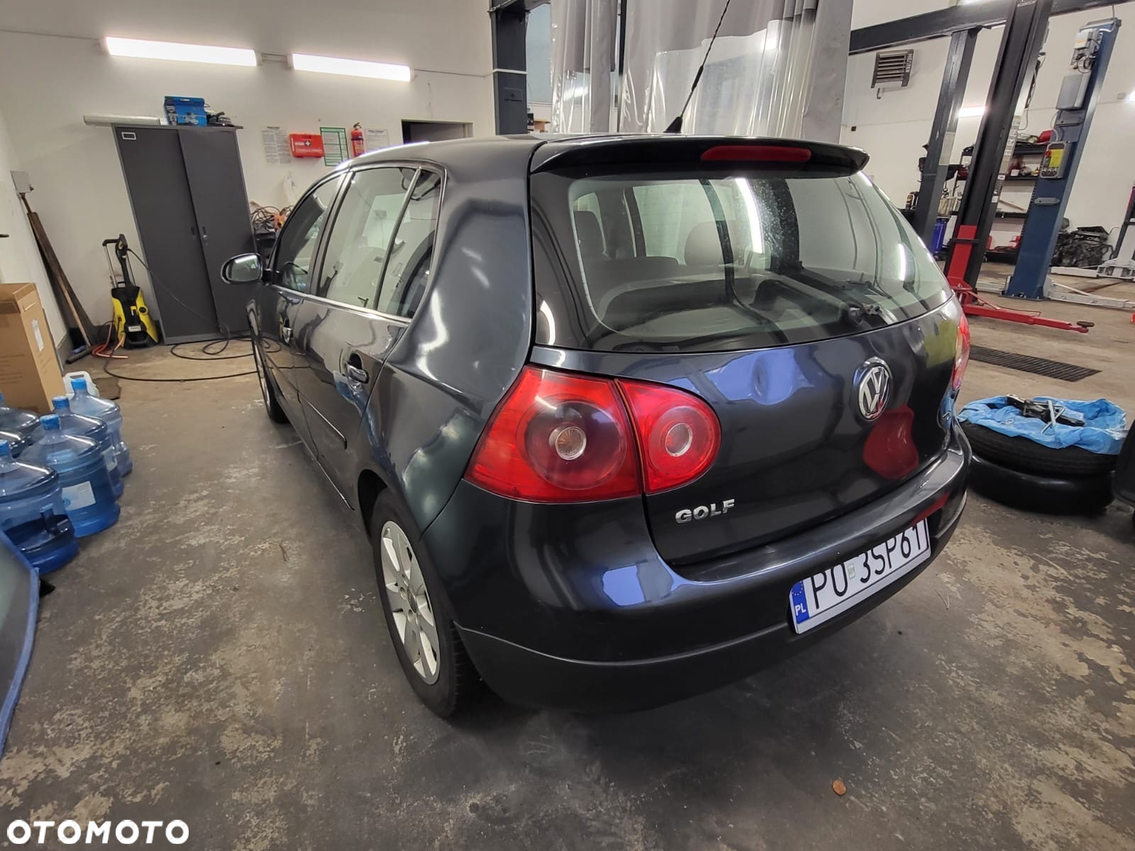 Volkswagen Golf V 1.9 TDI Comfortline - 4