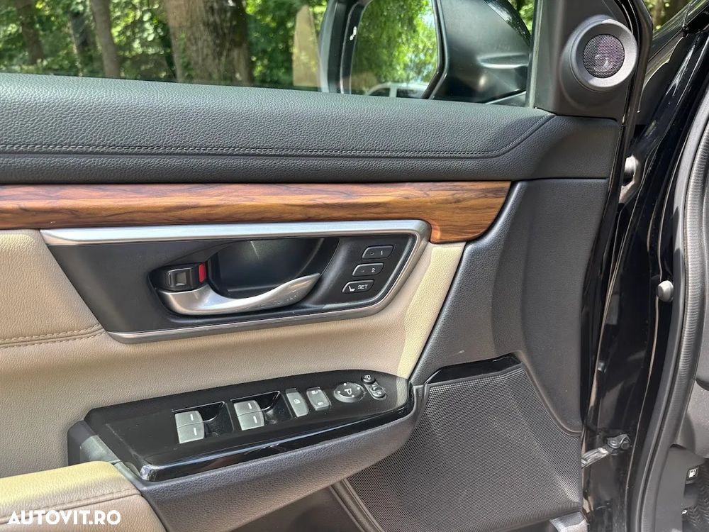 Honda CR-V 1.5 VTEC Turbo 4WD CVT Executive - 16