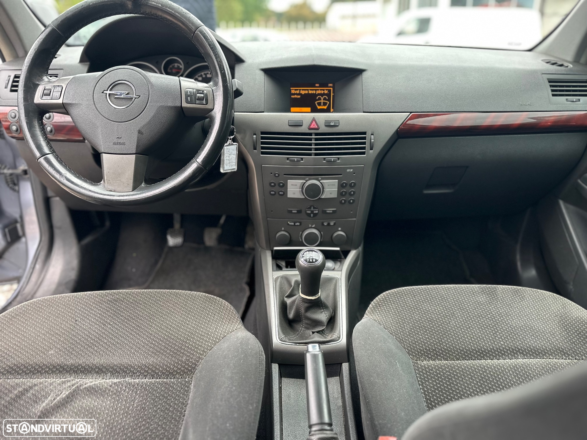 Opel Astra Sports Tourer - 8