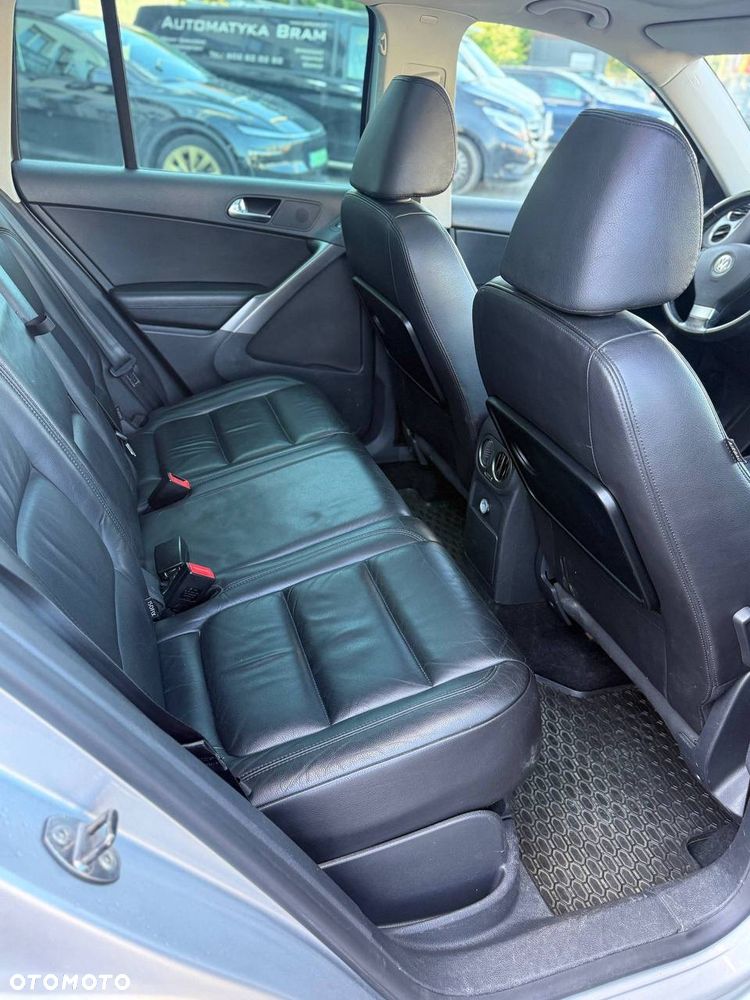 Volkswagen Tiguan - 11