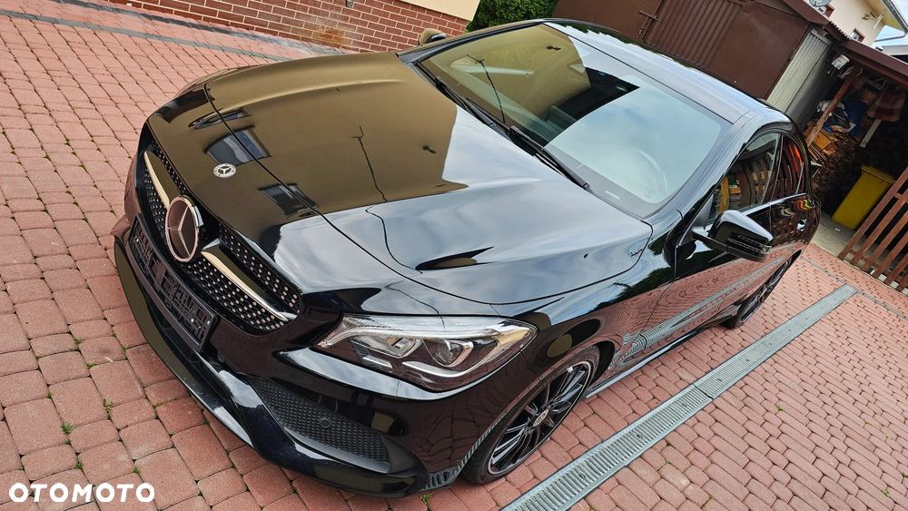 Mercedes-Benz CLA 200 d 4Matic 7G-DCT AMG Line - 10