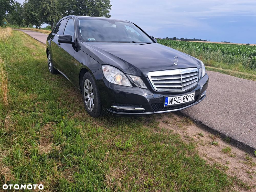 Mercedes-Benz Klasa E 200 CGI BlueEffICIENCY - 1