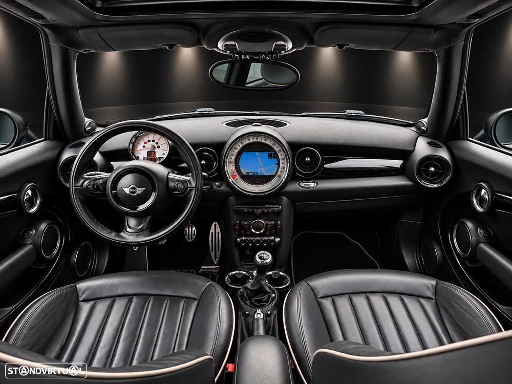 MINI 3 Portas Cooper D - 10