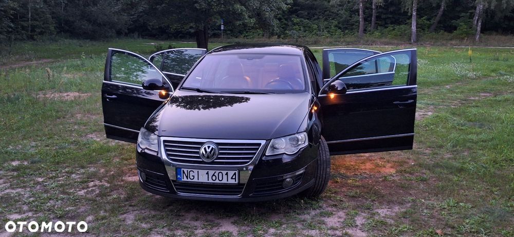 Volkswagen Passat 2.0 FSI Highline - 9