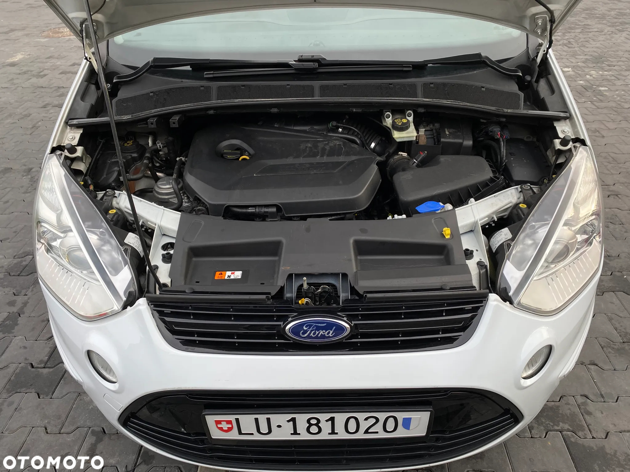 Ford S-Max - 33