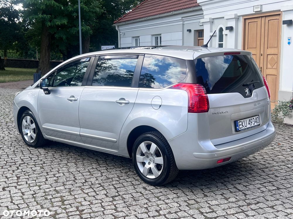 Peugeot 5008 HDI FAP 110 EGS6 Business-Line - 9