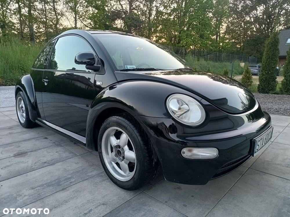 Volkswagen New Beetle - 2