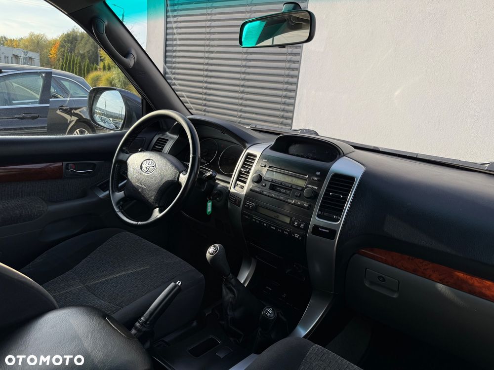 Toyota Land Cruiser D-4D Executive - 29
